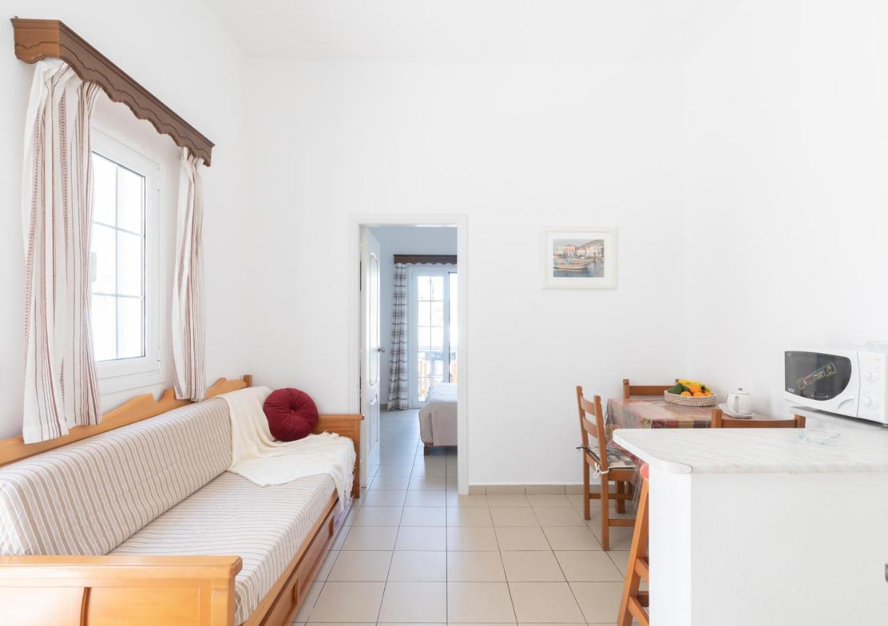 Tassos Apartments I アリンダ エクステリア 写真